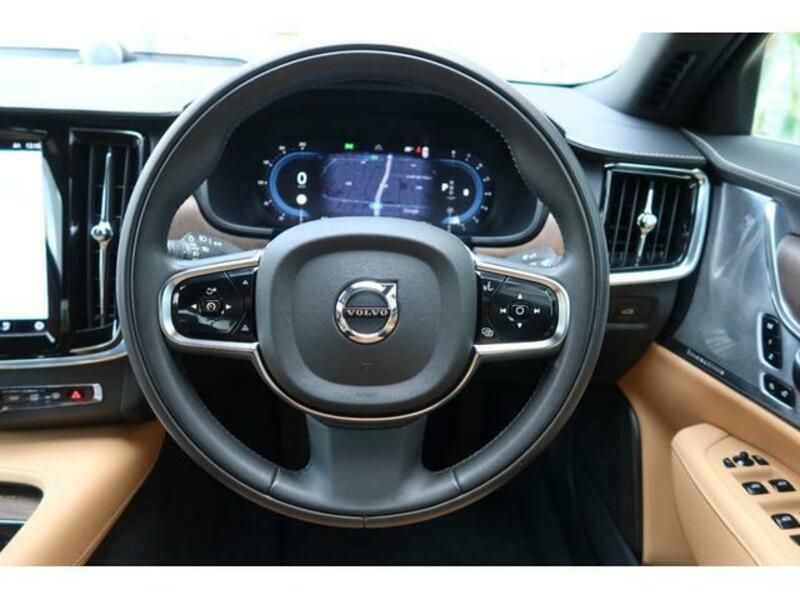 S90