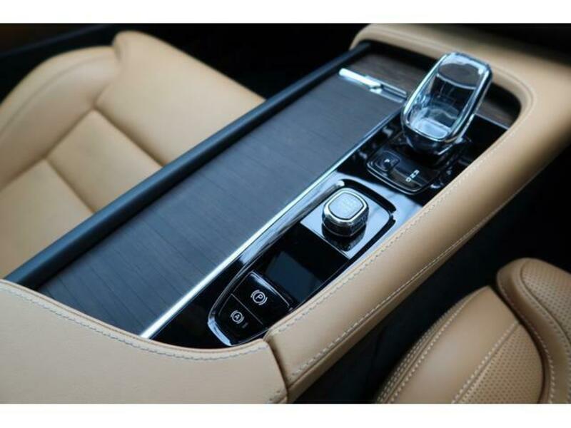 S90