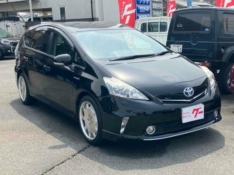 PRIUS ALPHA