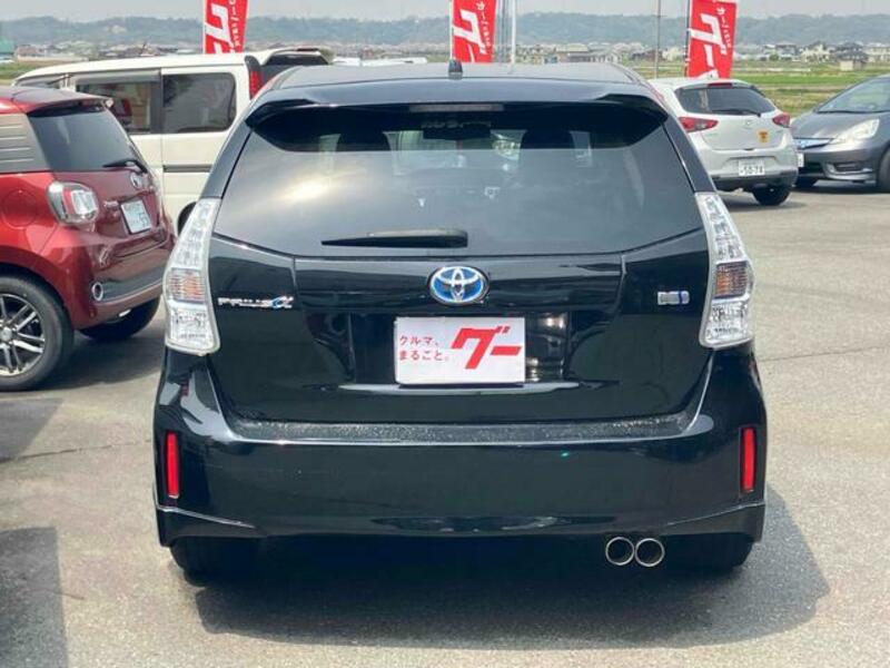 PRIUS ALPHA
