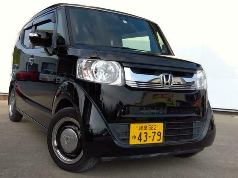 HONDA N BOX SLASH