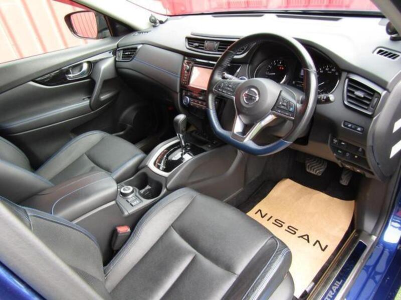 X-TRAIL
