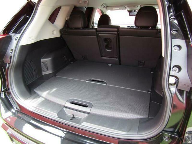 X-TRAIL