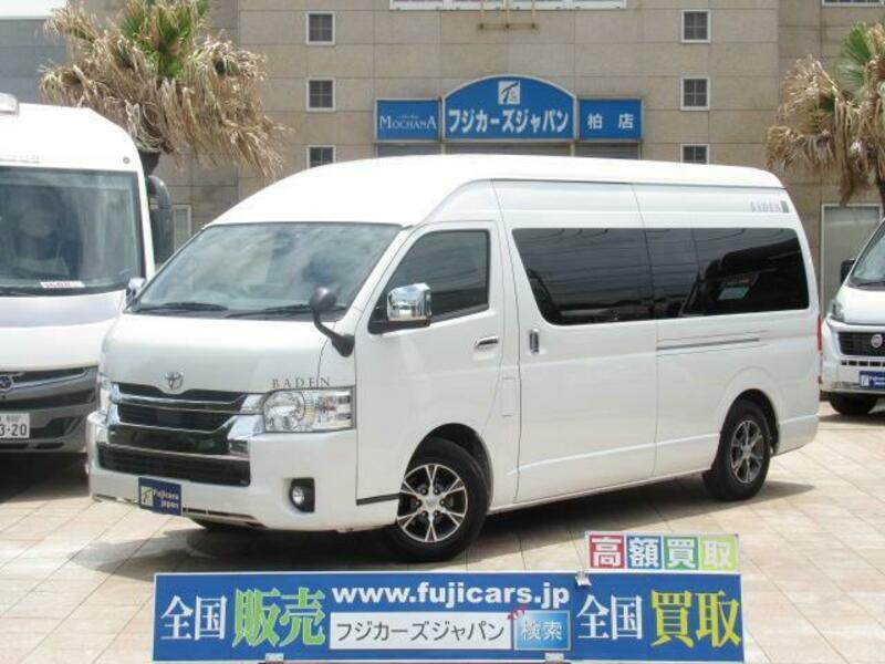 TOYOTA HIACE VAN