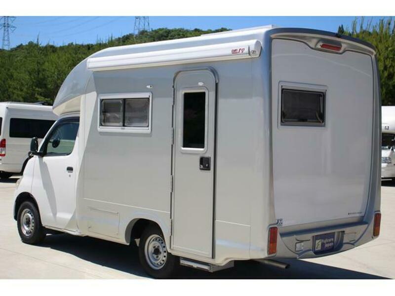 TOWNACE TRUCK
