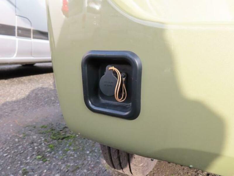 N-VAN