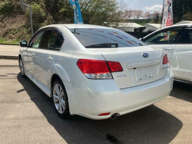 LEGACY B4