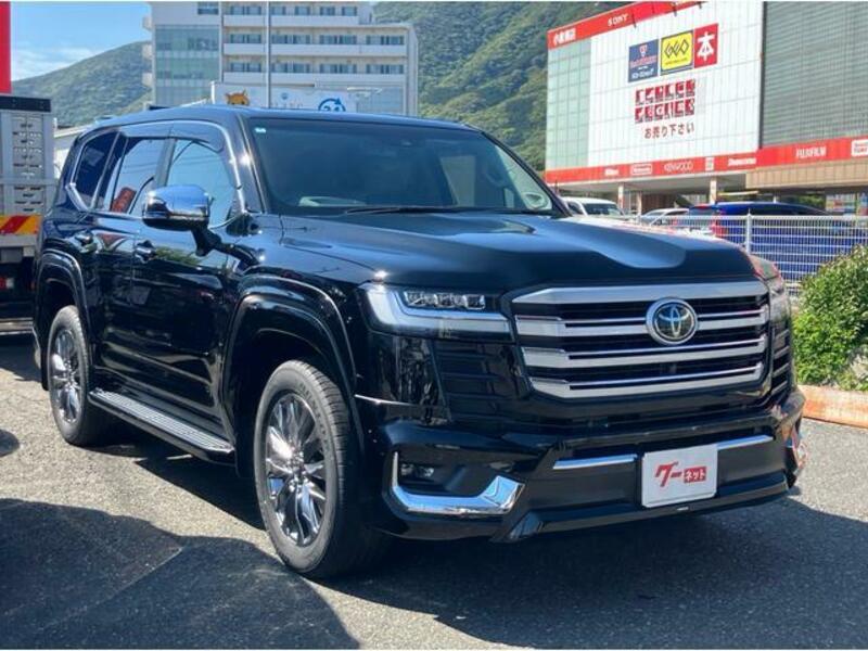 LAND CRUISER