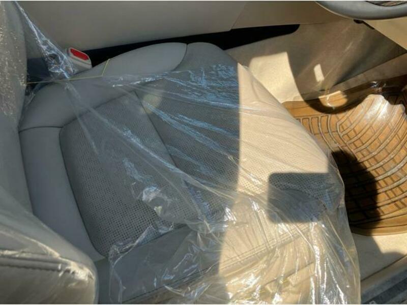 LAND CRUISER