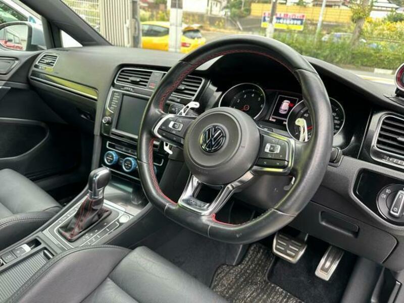 GOLF GTI