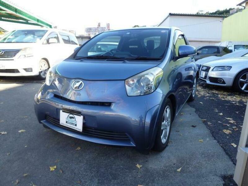 TOYOTA IQ