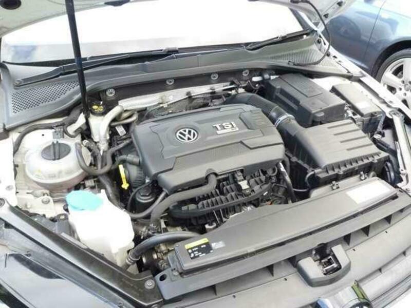 GOLF R