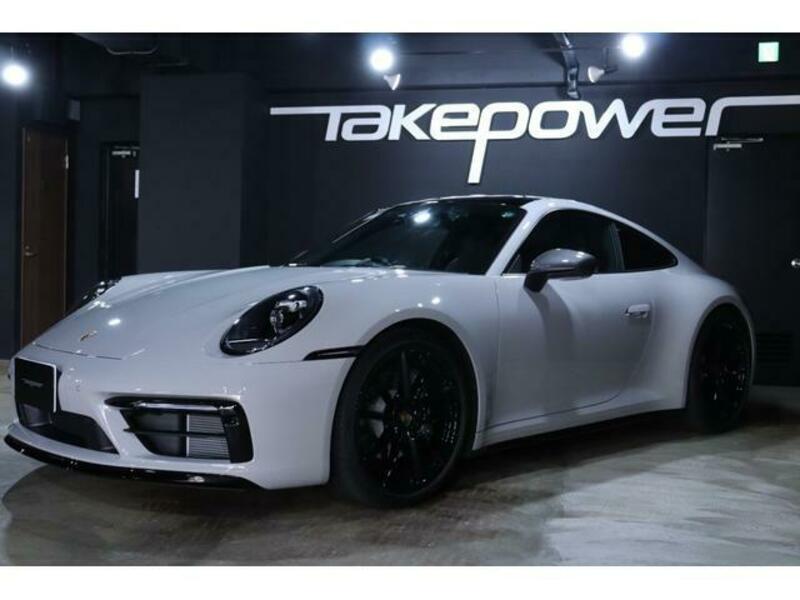 911
