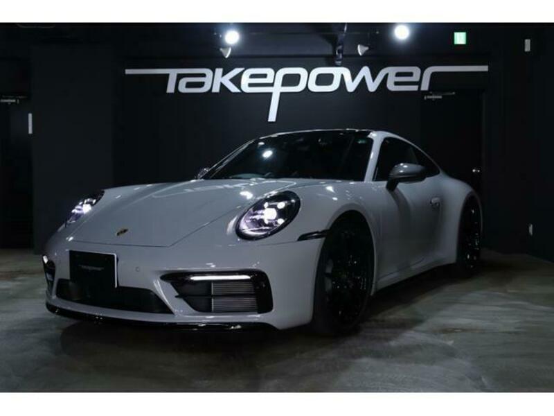 911