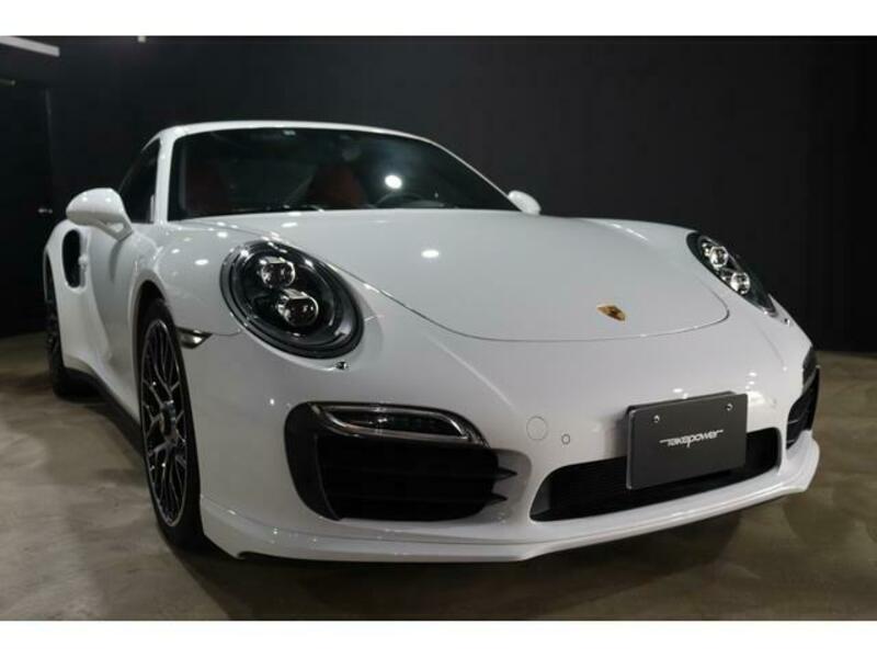 911