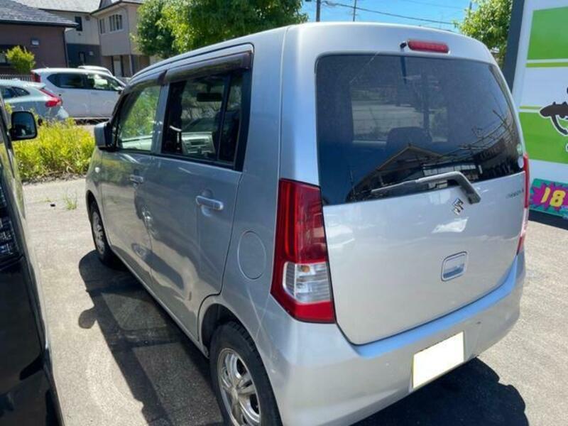 WAGON R