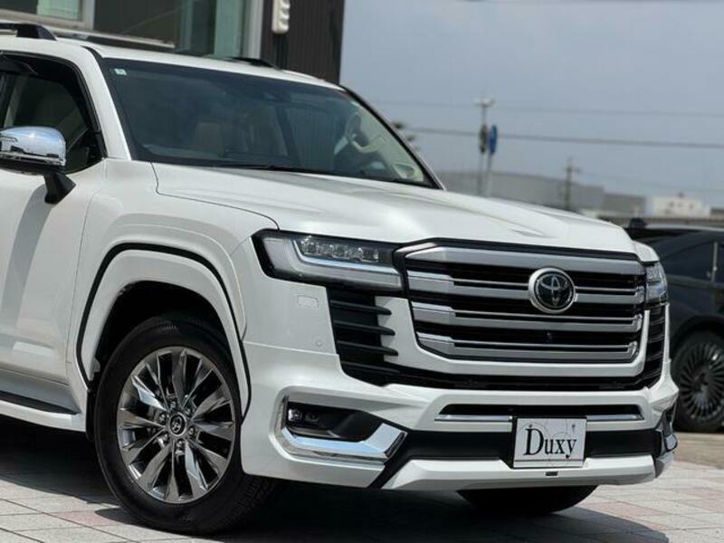 LAND CRUISER