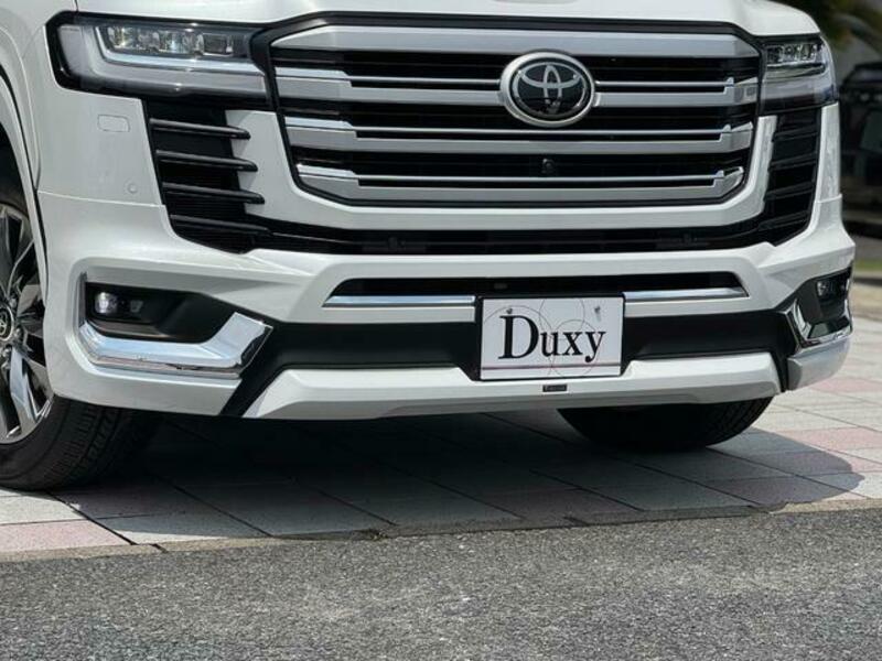 LAND CRUISER