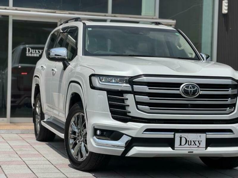 LAND CRUISER