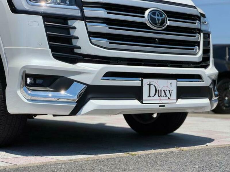 LAND CRUISER