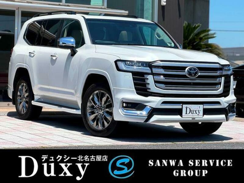 TOYOTA LAND CRUISER