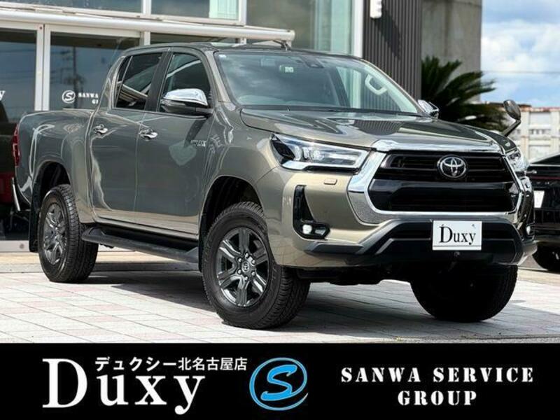 TOYOTA HILUX