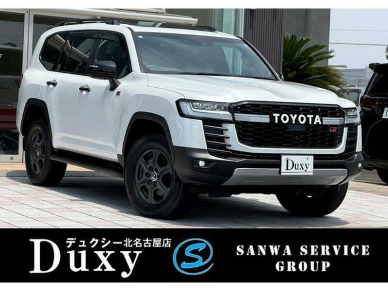 TOYOTA LAND CRUISER