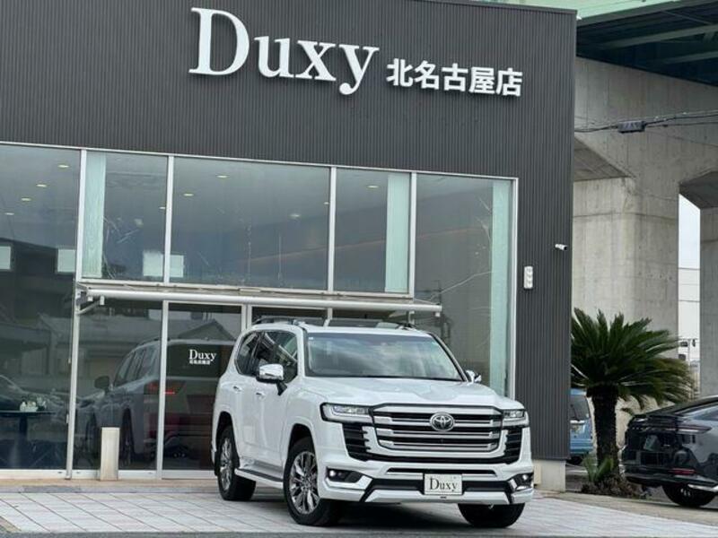 LAND CRUISER