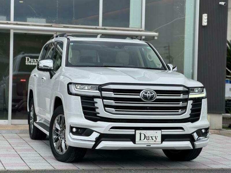 LAND CRUISER