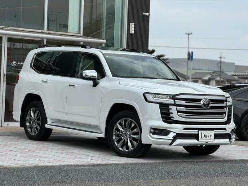 LAND CRUISER