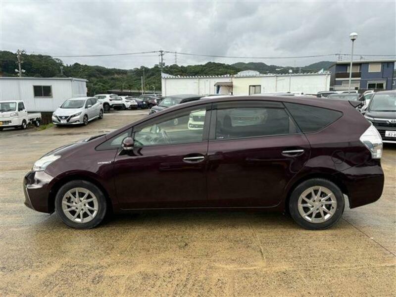 PRIUS ALPHA