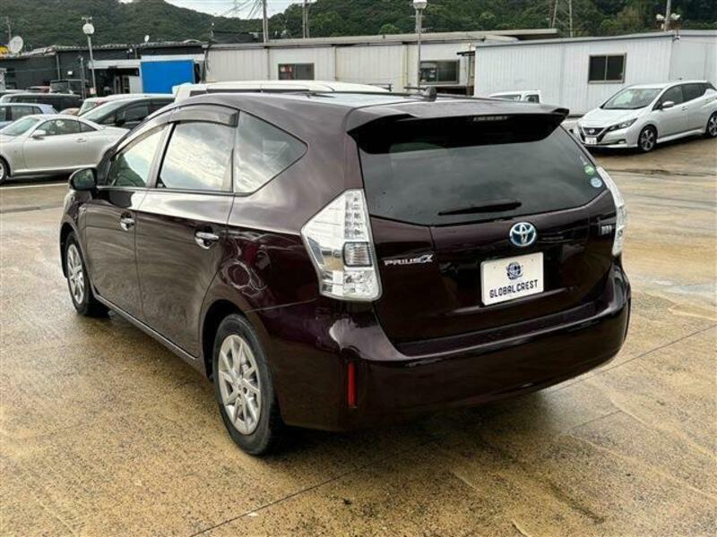 PRIUS ALPHA