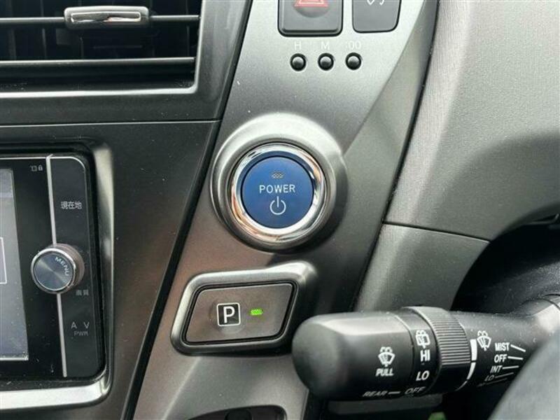 PRIUS ALPHA