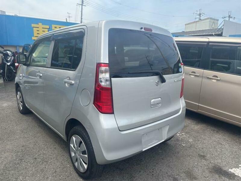 WAGON R