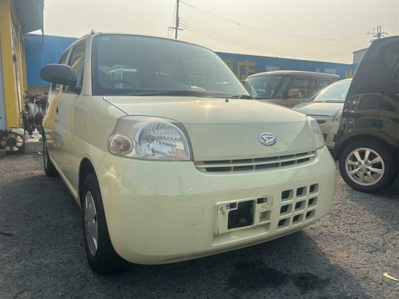 DAIHATSU ESSE