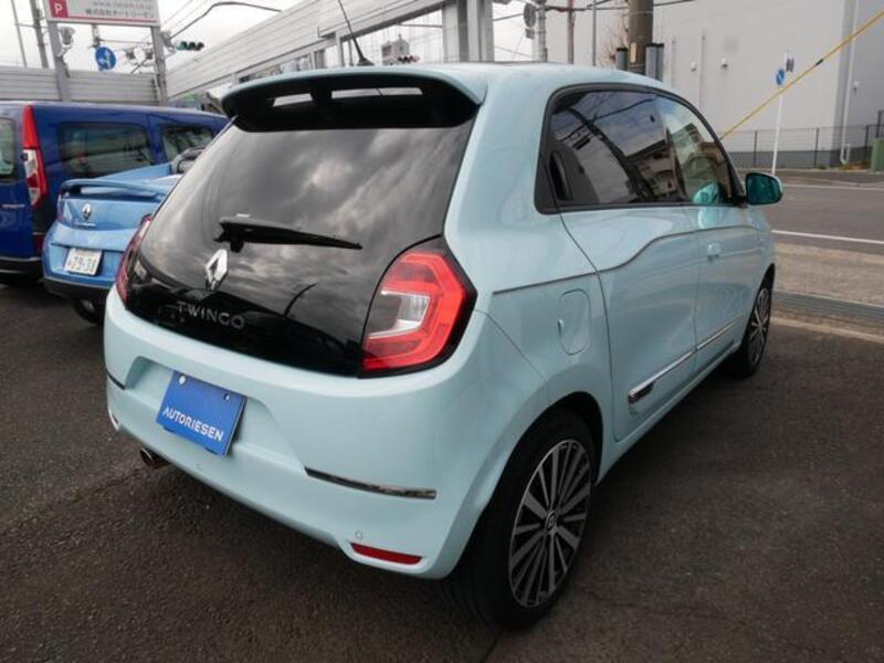 TWINGO