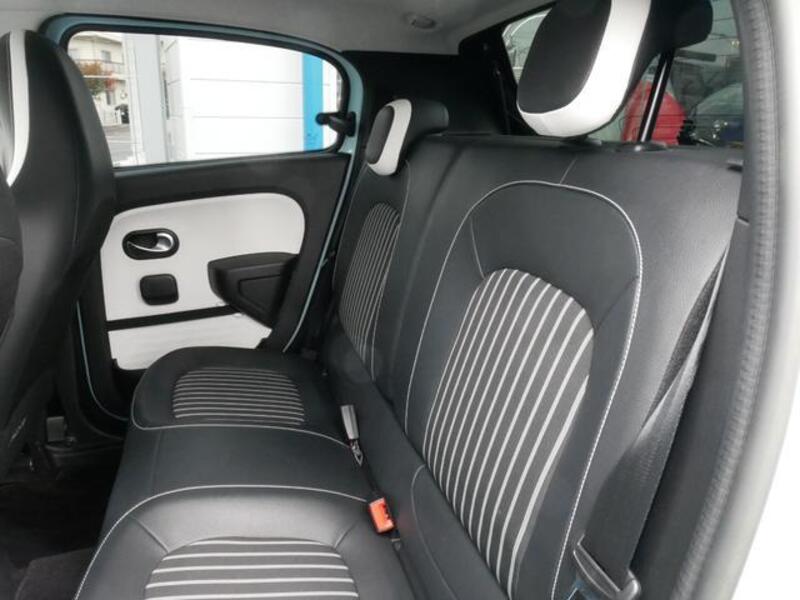 TWINGO