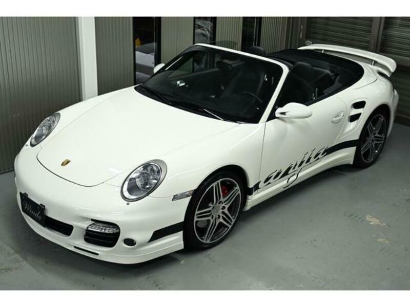 911