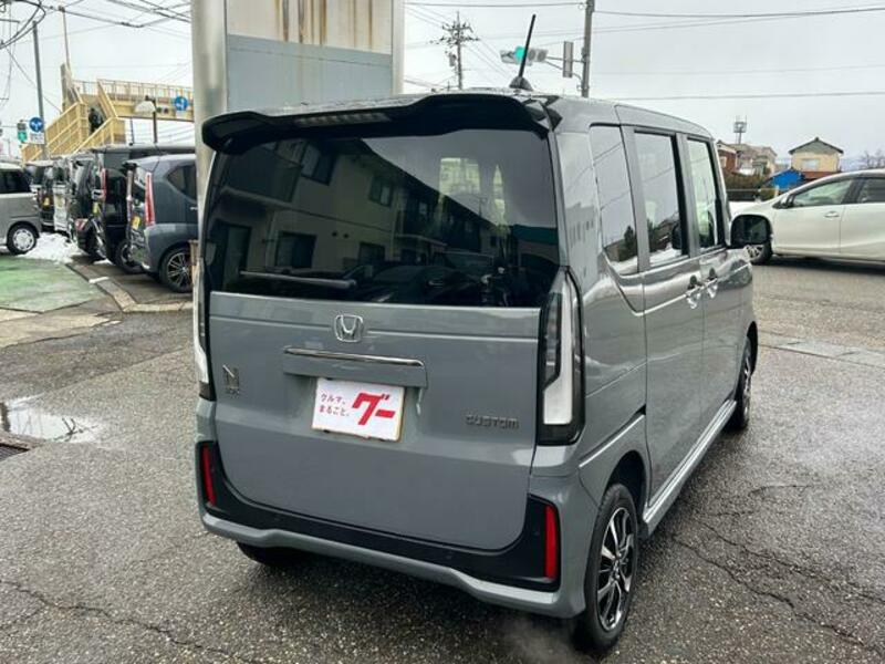 N BOX CUSTOM
