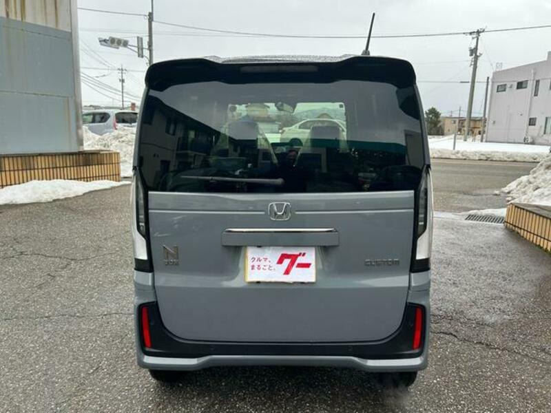 N BOX CUSTOM