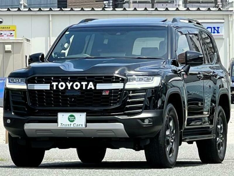 TOYOTA LAND CRUISER