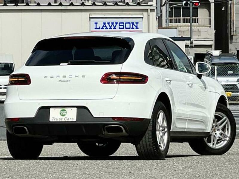 MACAN