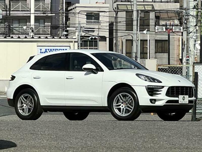 MACAN