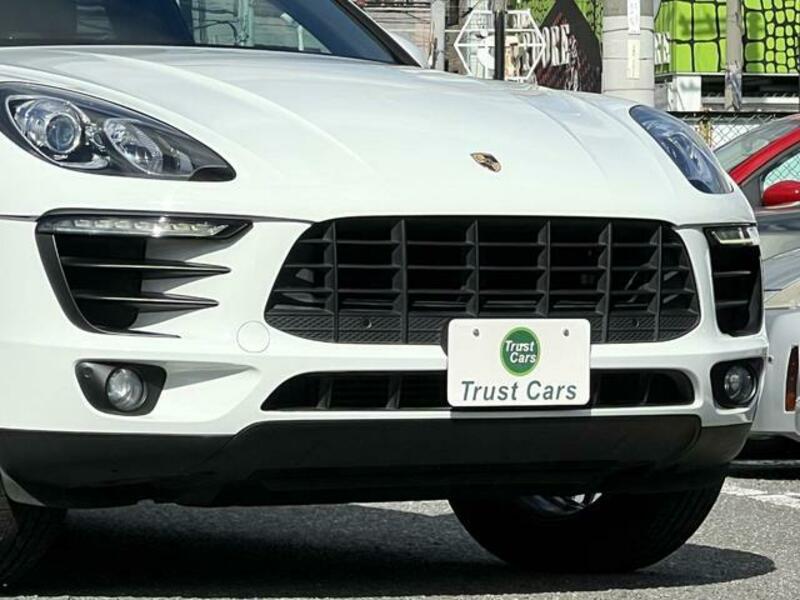 MACAN