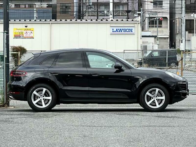 MACAN