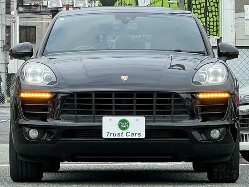 MACAN