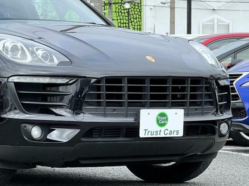 MACAN