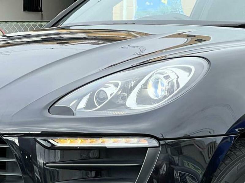 MACAN