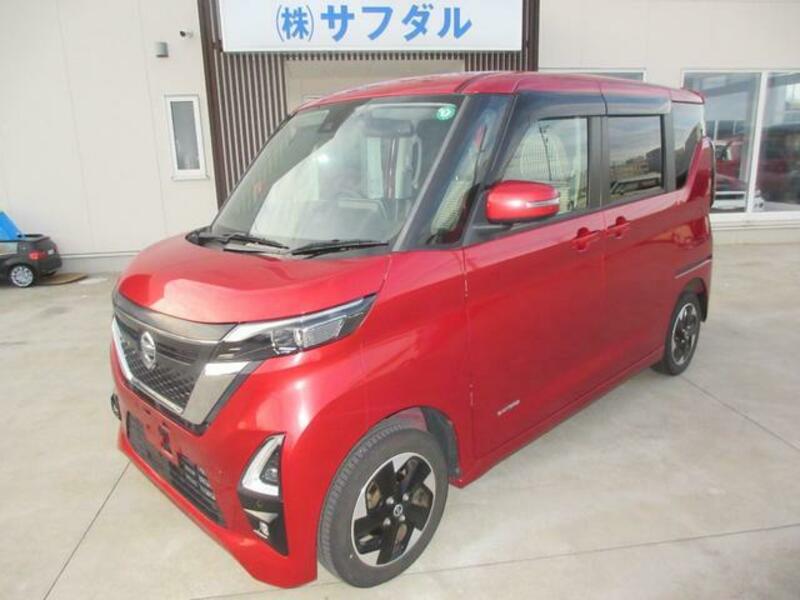 NISSAN ROOX
