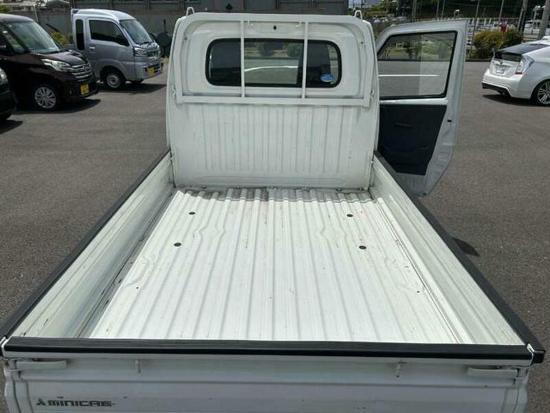 MINICAB TRUCK